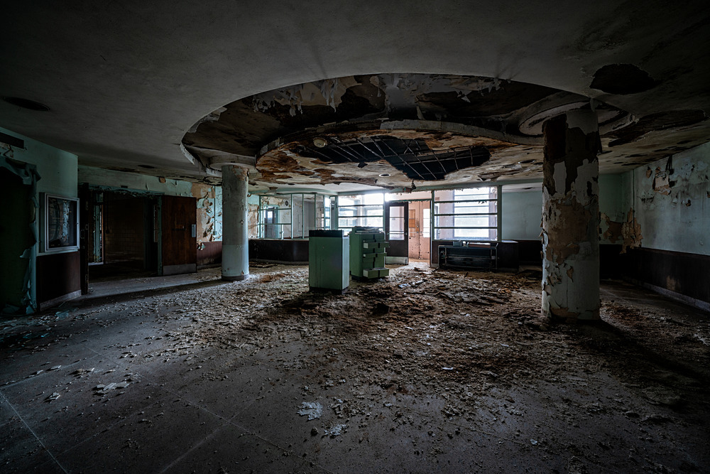 10 Abandoned Asylums you can explore legally (USA)