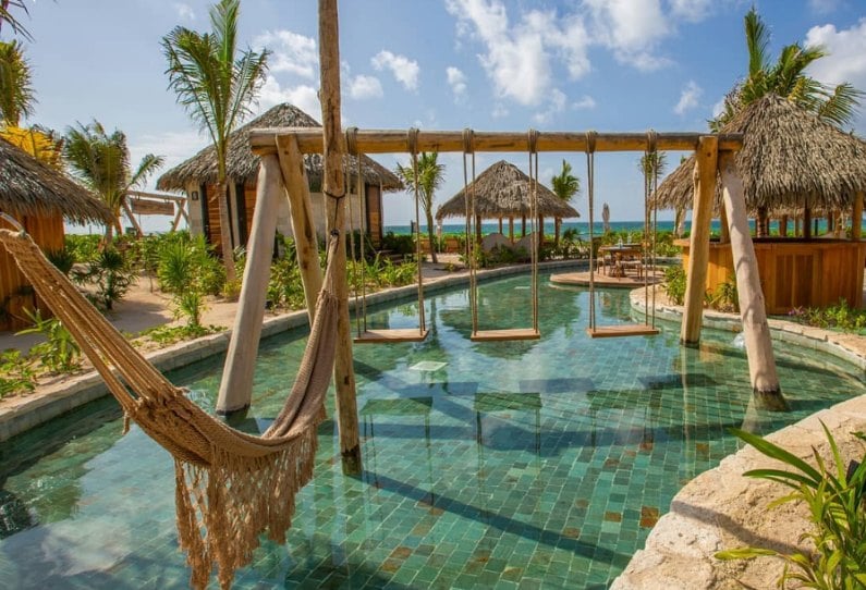3 Luxury Resorts you can Book for $100/Night (Off Season)