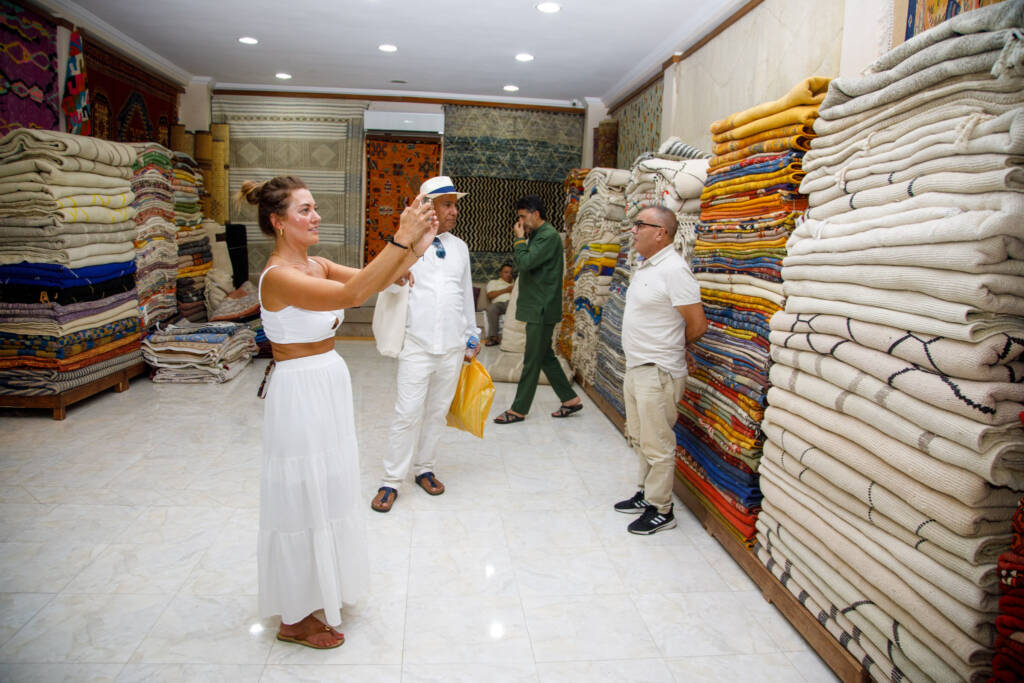 How to Haggle at a Luxury Market (Marrakech)