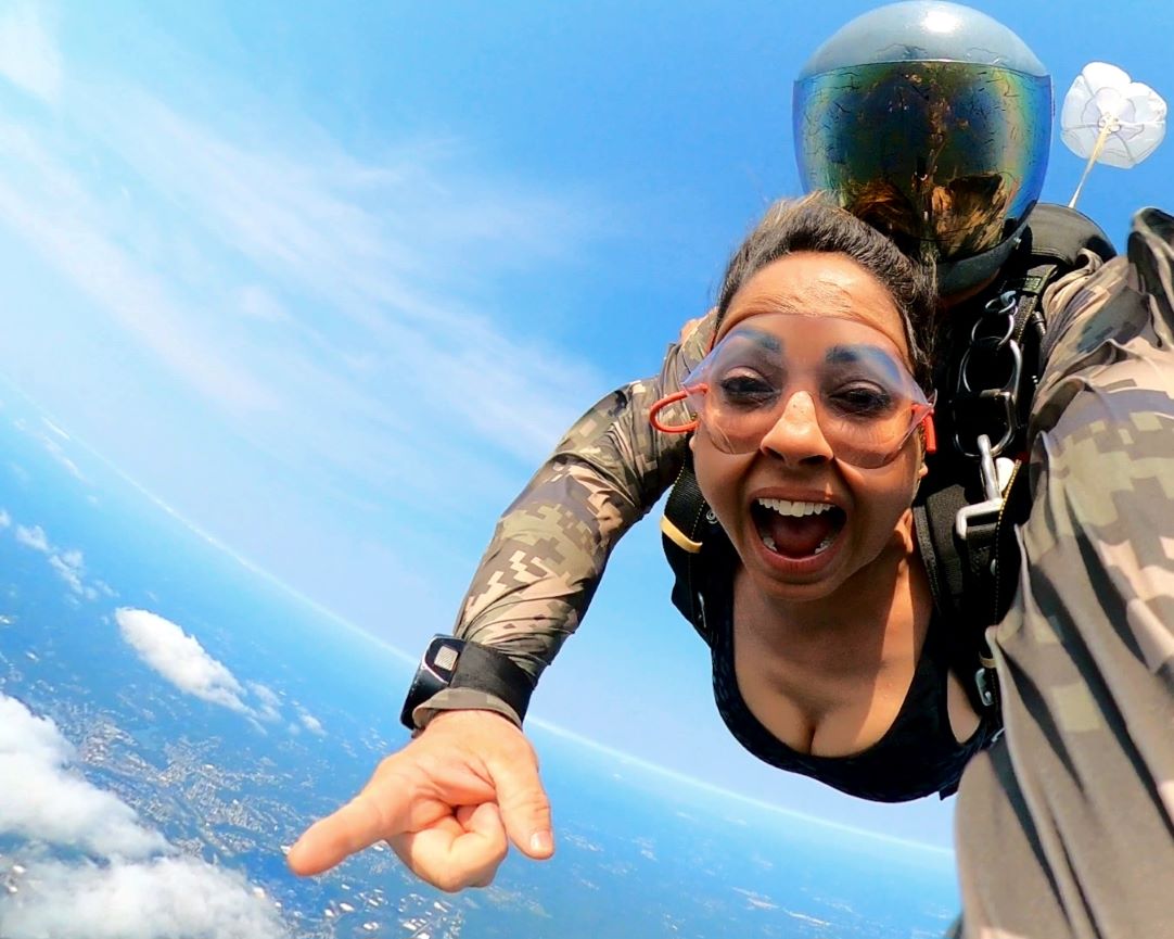 The Bungee Jump vs. Skydive Cost Comparison