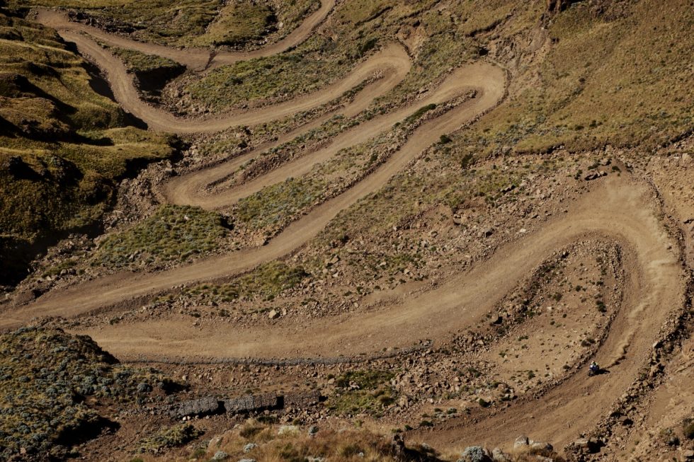 5 Mountain Passes to Drive Before You Die