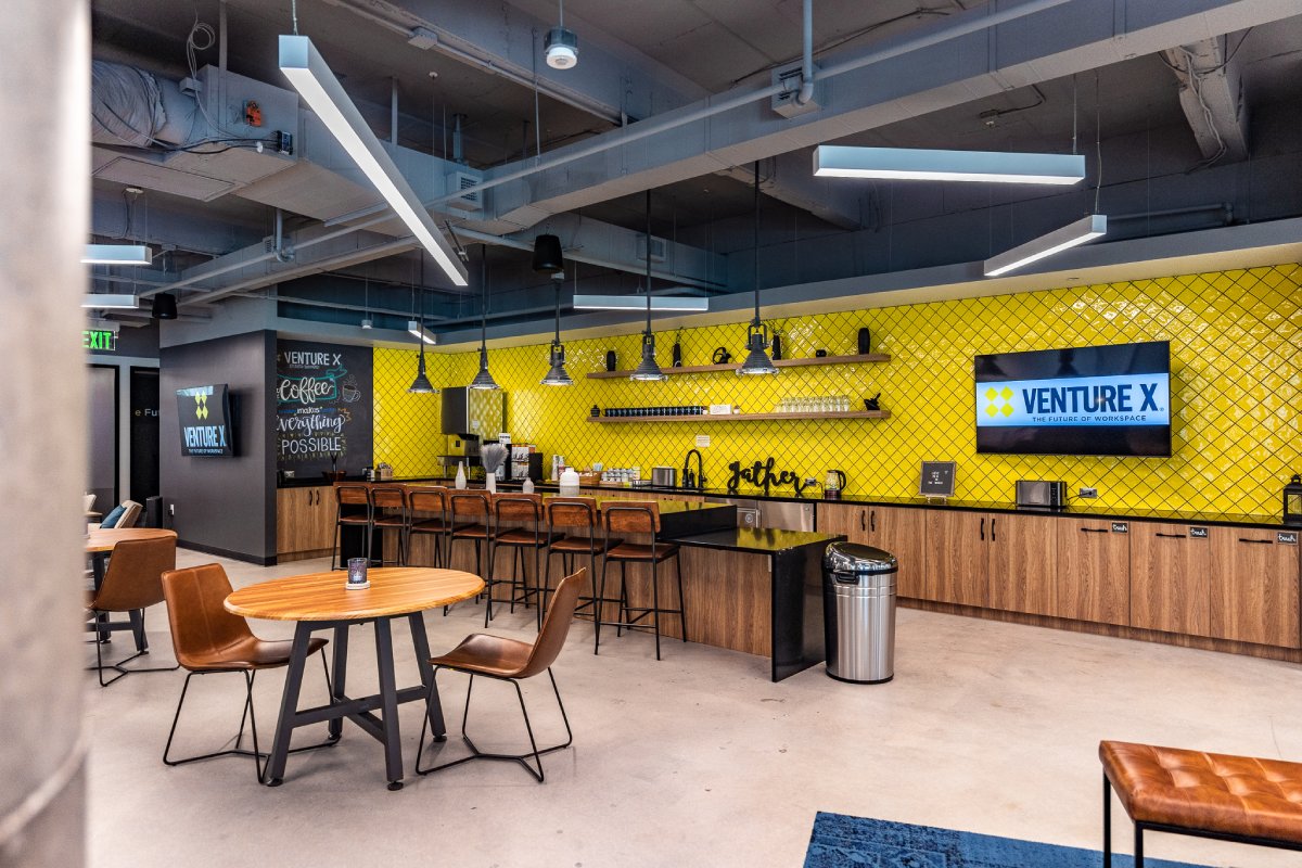 8 Coworking Spaces for Extroverts (Networking Events & Bar Areas)