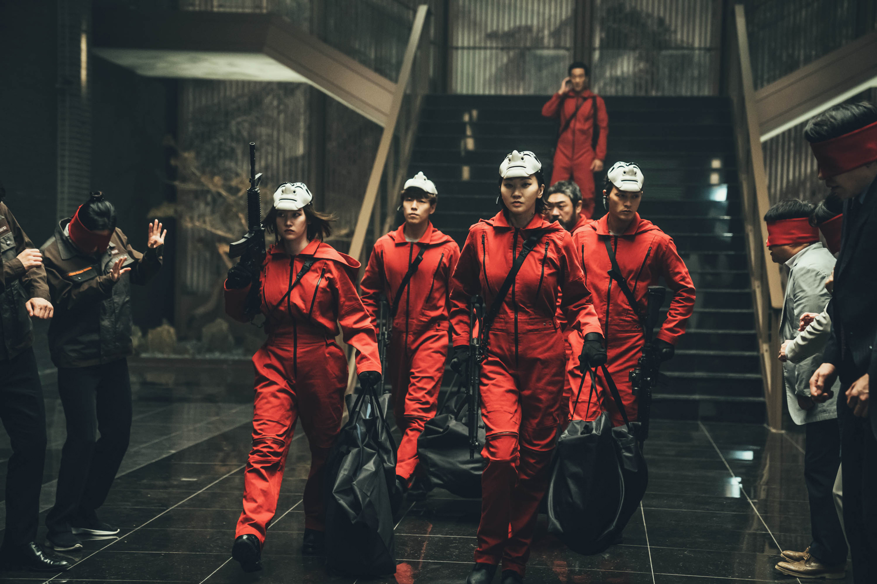 8 Netflix Destinations from Spanish Dramas (Elité Money Heist Vis a Vis Locations)