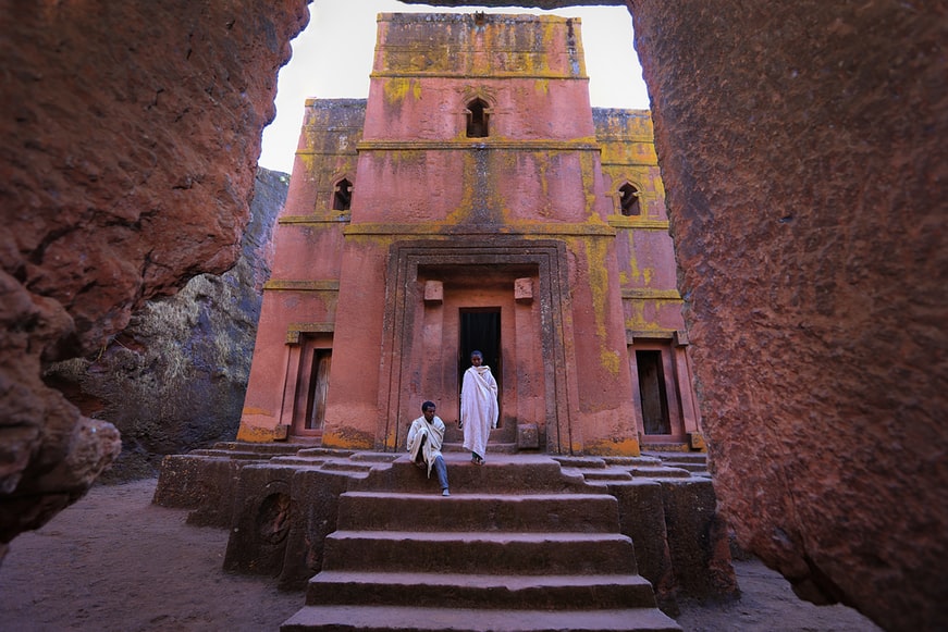 7 Heritage Travel Destinations in Africa (From Pyramids to Rock-Hewn Churches)