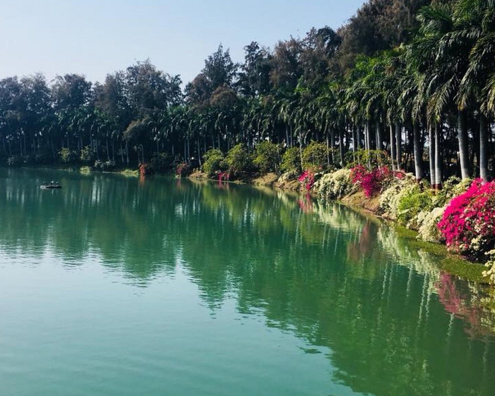 7 High-End Wellness Resorts That Include Private Yoga & Meditation Coaches